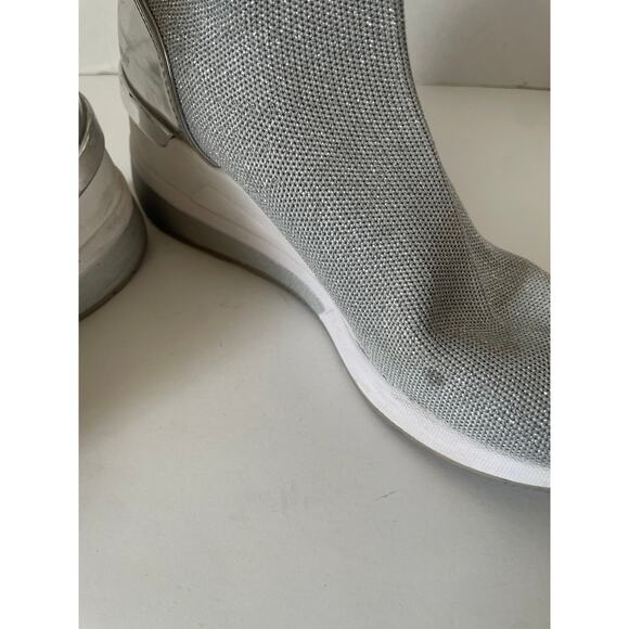 MICHAEL Michael Kors Skyler Silver Metallic Stretch Knit Sock Booties • Size 8 - Picture 4 of 8